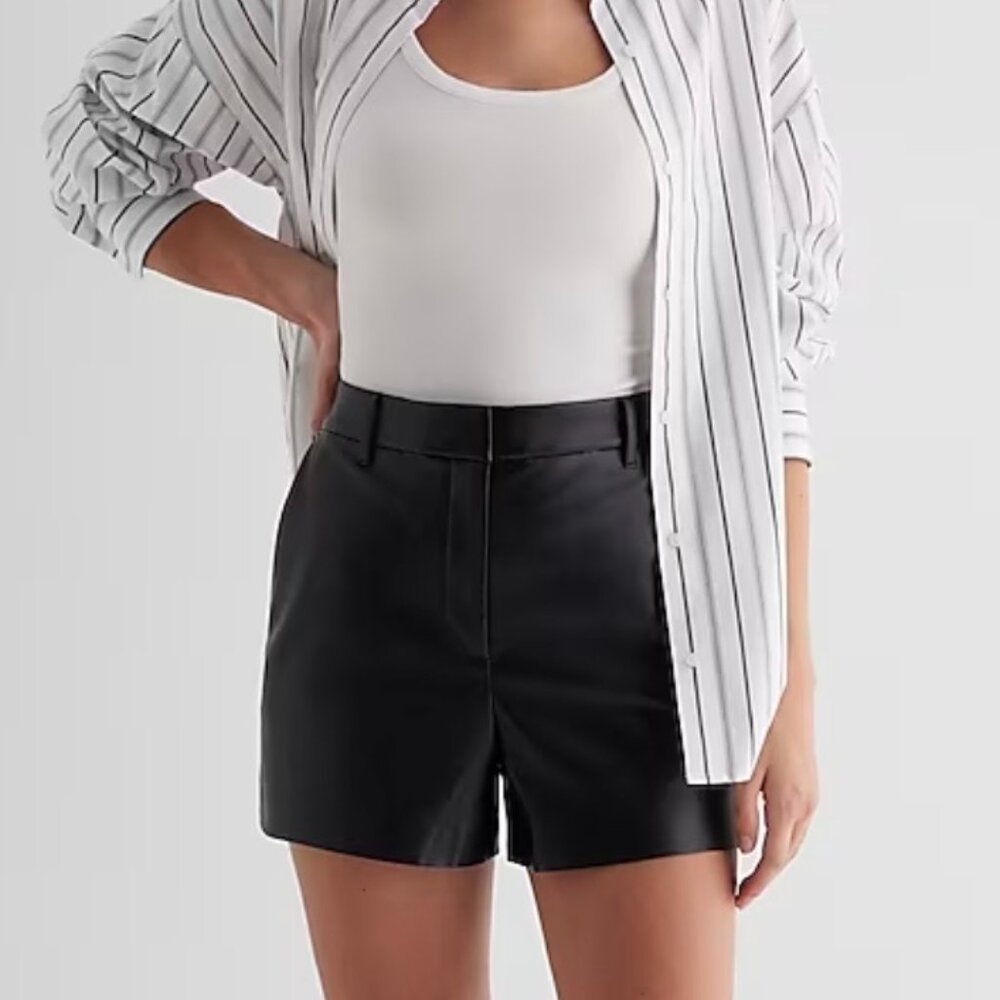 EXPRESS Editor High Waisted Faux Leather Shorts Black (Size 6)